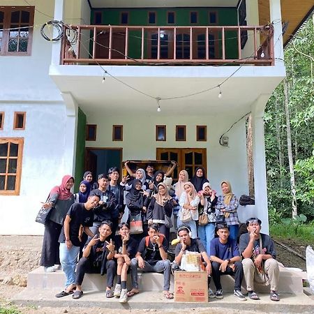 Sugi House Toraja - Penginapan Villa Harian Keluarga -Muat 20 Orang Rantepao Extérieur photo