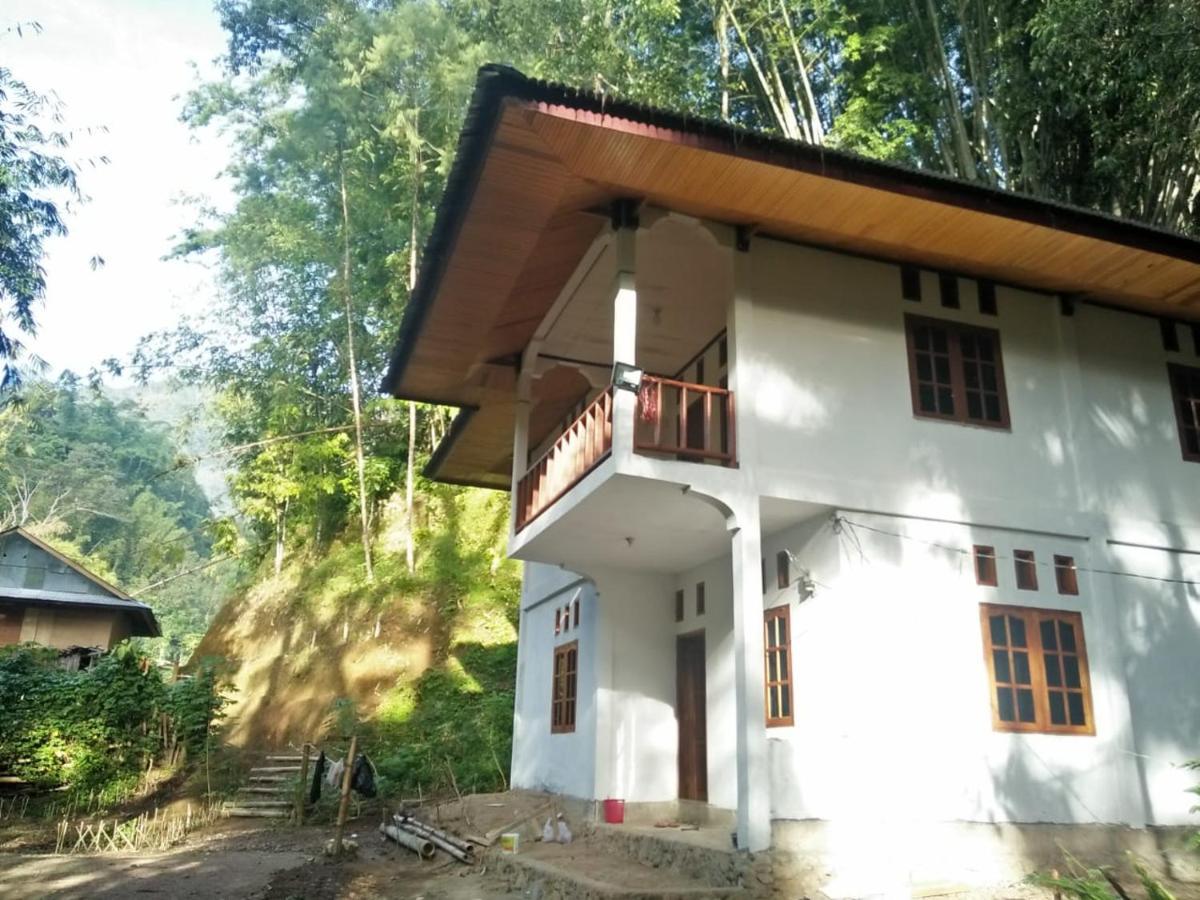 Sugi House Toraja - Penginapan Villa Harian Keluarga -Muat 20 Orang Rantepao Extérieur photo