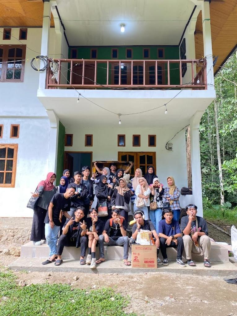 Sugi House Toraja - Penginapan Villa Harian Keluarga -Muat 20 Orang Rantepao Extérieur photo